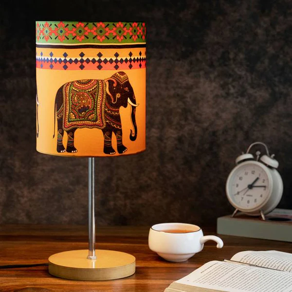 elephant-majesty-table-lamp